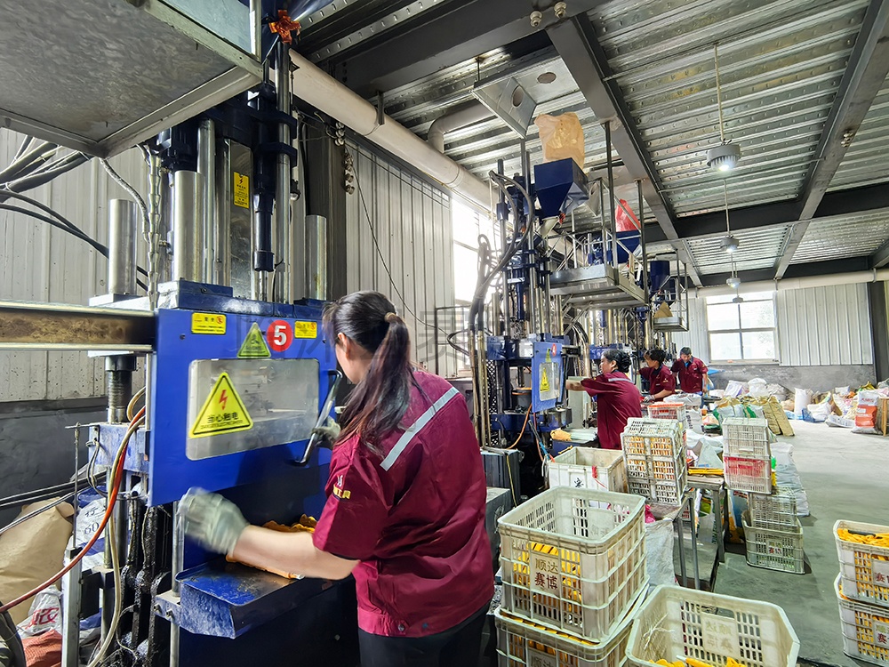 全自动注胶生产线